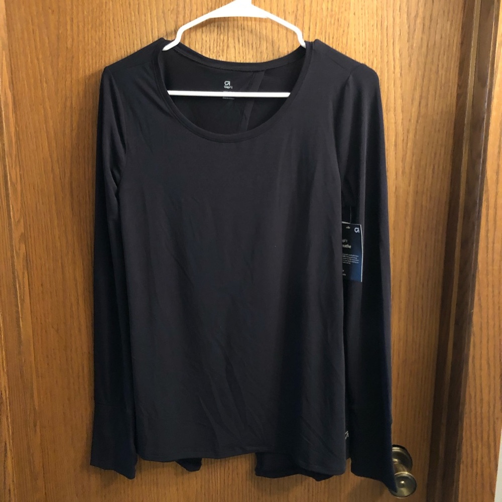 Gapfit Open-Back Long-Sleeve T-shirt